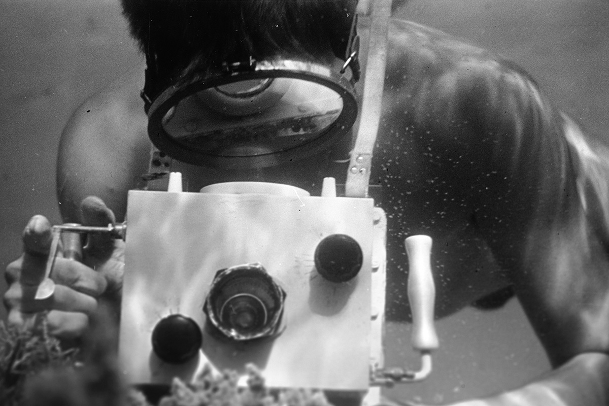 Lumière sous-marine. Année 1950 à 1960.